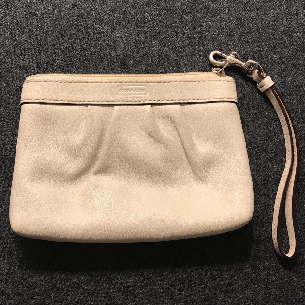 White Coach Wristlet (Authentic)